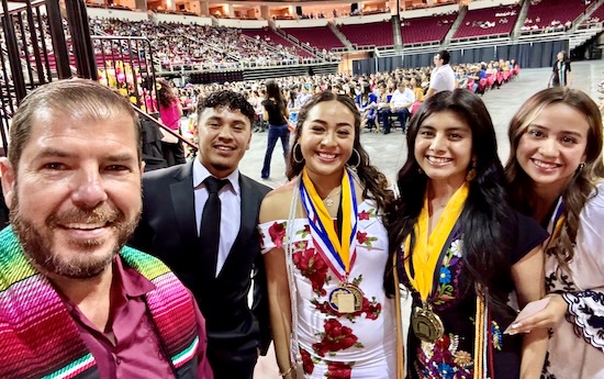 Assemblymember Arambula took a selfie with these seniors who were part of the Fresno Unified School District’s 2nd Annual Latinx High School Celebration in June.