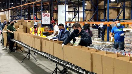 Assemblymember Arambula joined other local leaders for an event at the Central California Food Bank on Sept. 28, 2020.