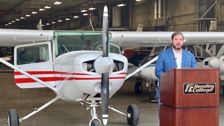 Assemblymember Arambula speaking to the gathering at the Sept. 22, 2021 news conference.